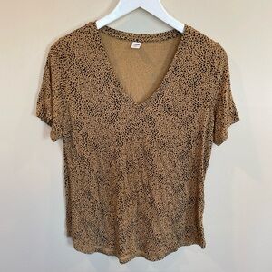 Old Navy Luxe V Neck Cheetah Print T Shirt Womens Medium
